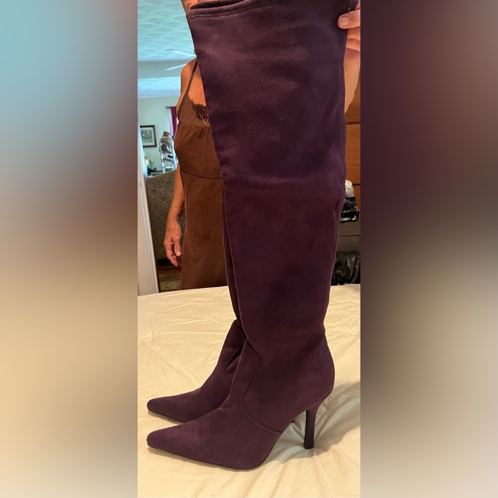 Pierre Dumas over the knees suede PURPLE-EGGPLANT books